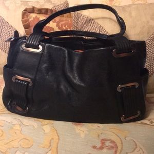 Cettu gorgeous black leather shoulder bag.
